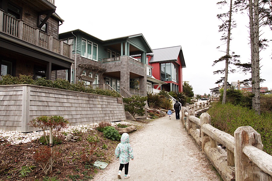 62285211-DE68-499C-BEE1-D55E079BE644